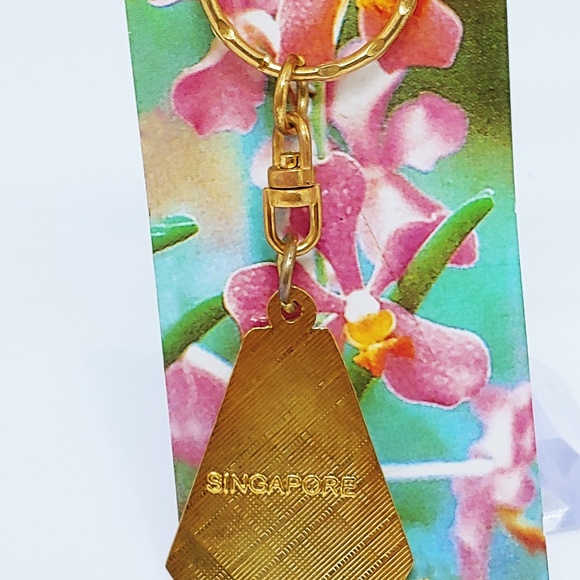 Vintage Singapore The National Flower Keychain - Picture 2 of 4